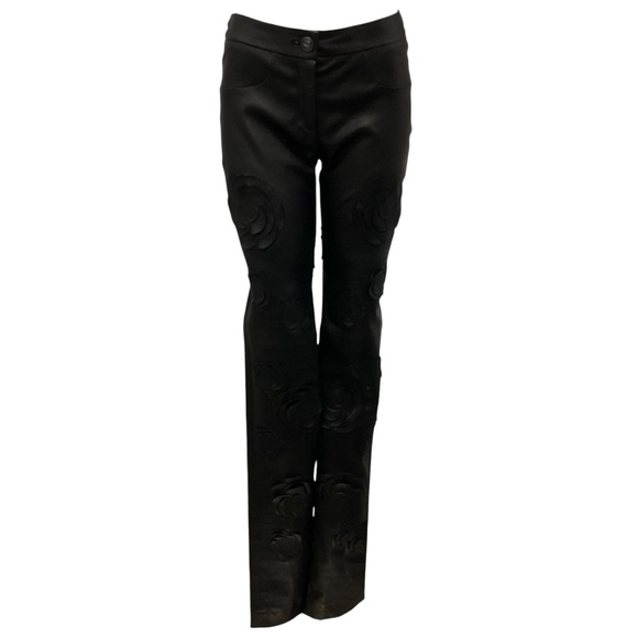 CHANEL BLACK FALL WINTER 2010 CAMELLIA STRETCH LAMBSKIN LEATHER PANTS - Picture 1 of 9